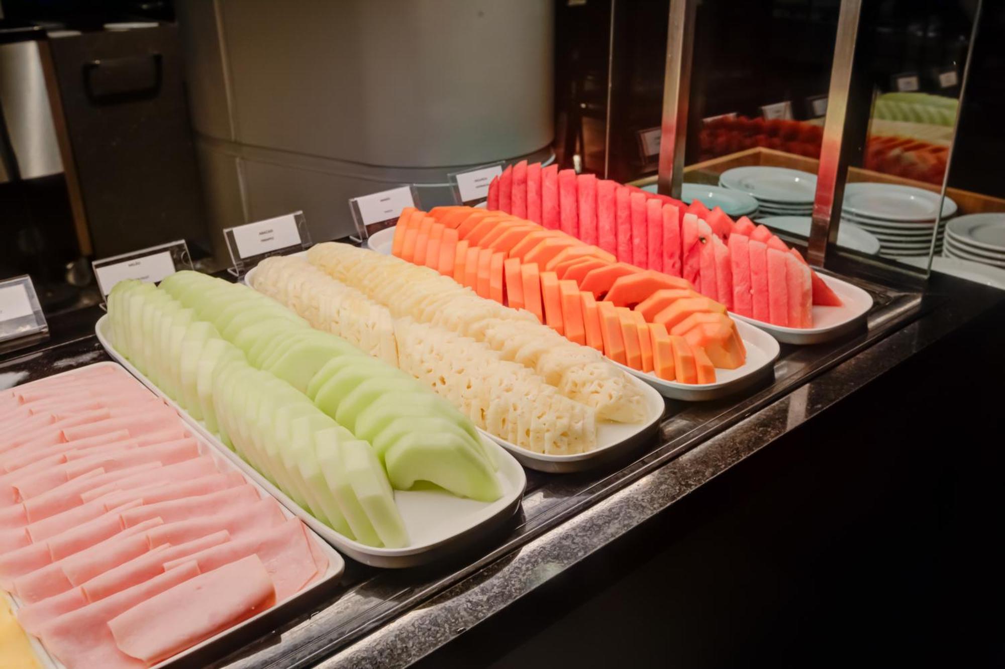 Radisson Sao Paulo Paulista Ξενοδοχείο Εξωτερικό φωτογραφία Fruit salad