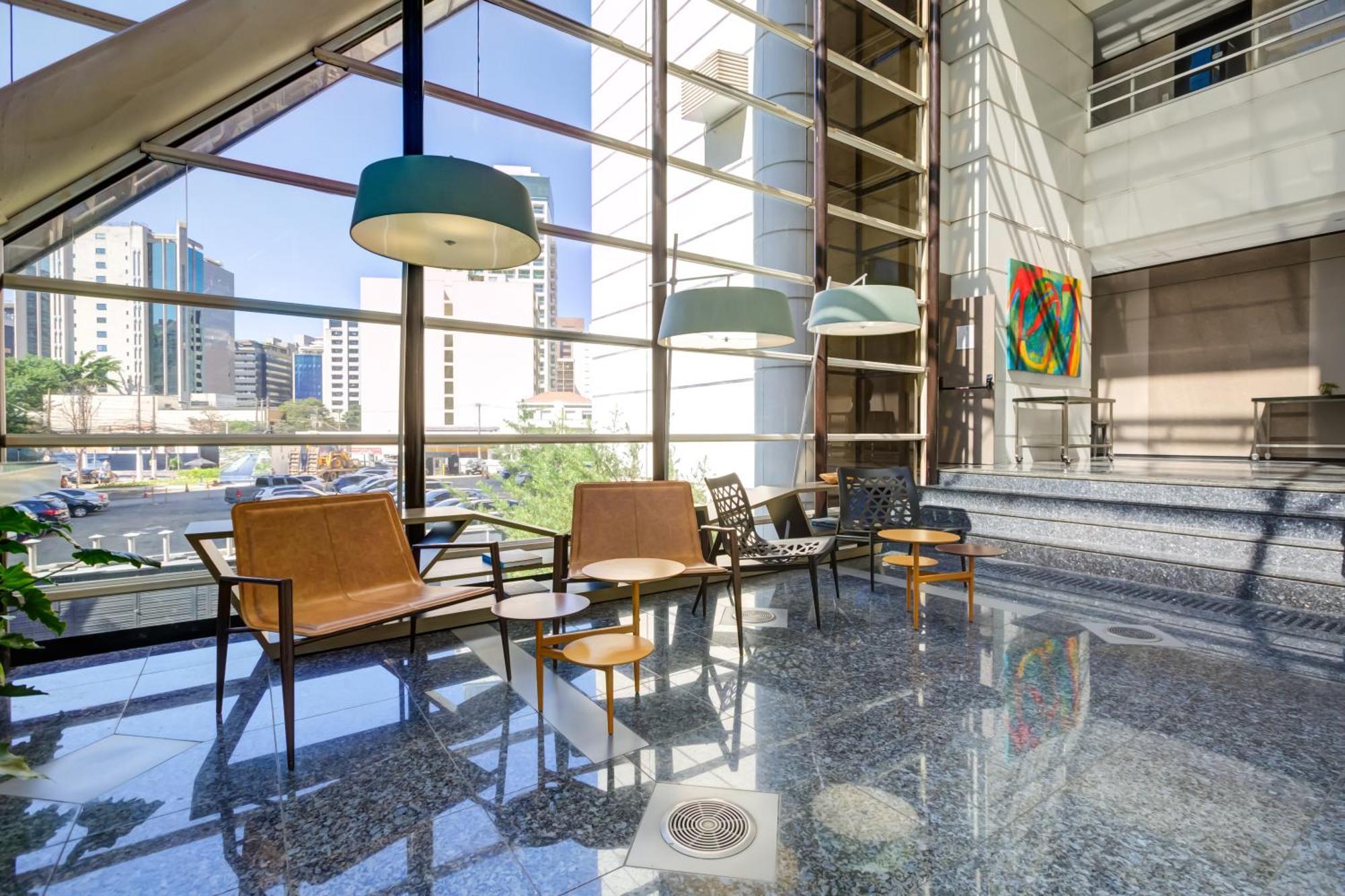 Radisson Sao Paulo Paulista Ξενοδοχείο Εξωτερικό φωτογραφία Interior of the library